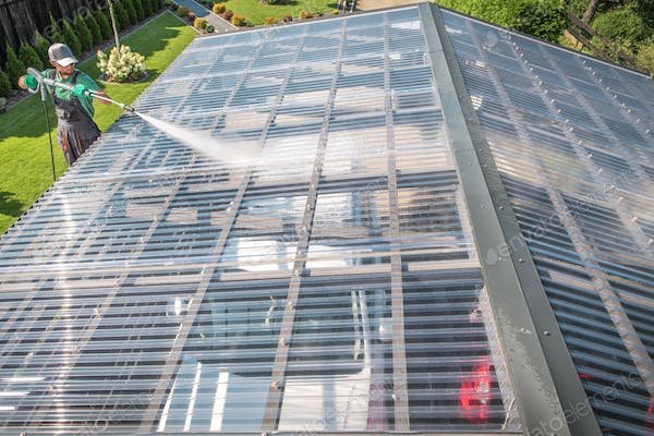 Techniques modernes de nettoyage de façade et toiture : ce qu'il faut savoir