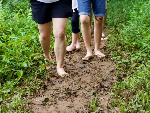 Avis earthing ou mise à la terre : tout savoir sur cette technique de bien-être